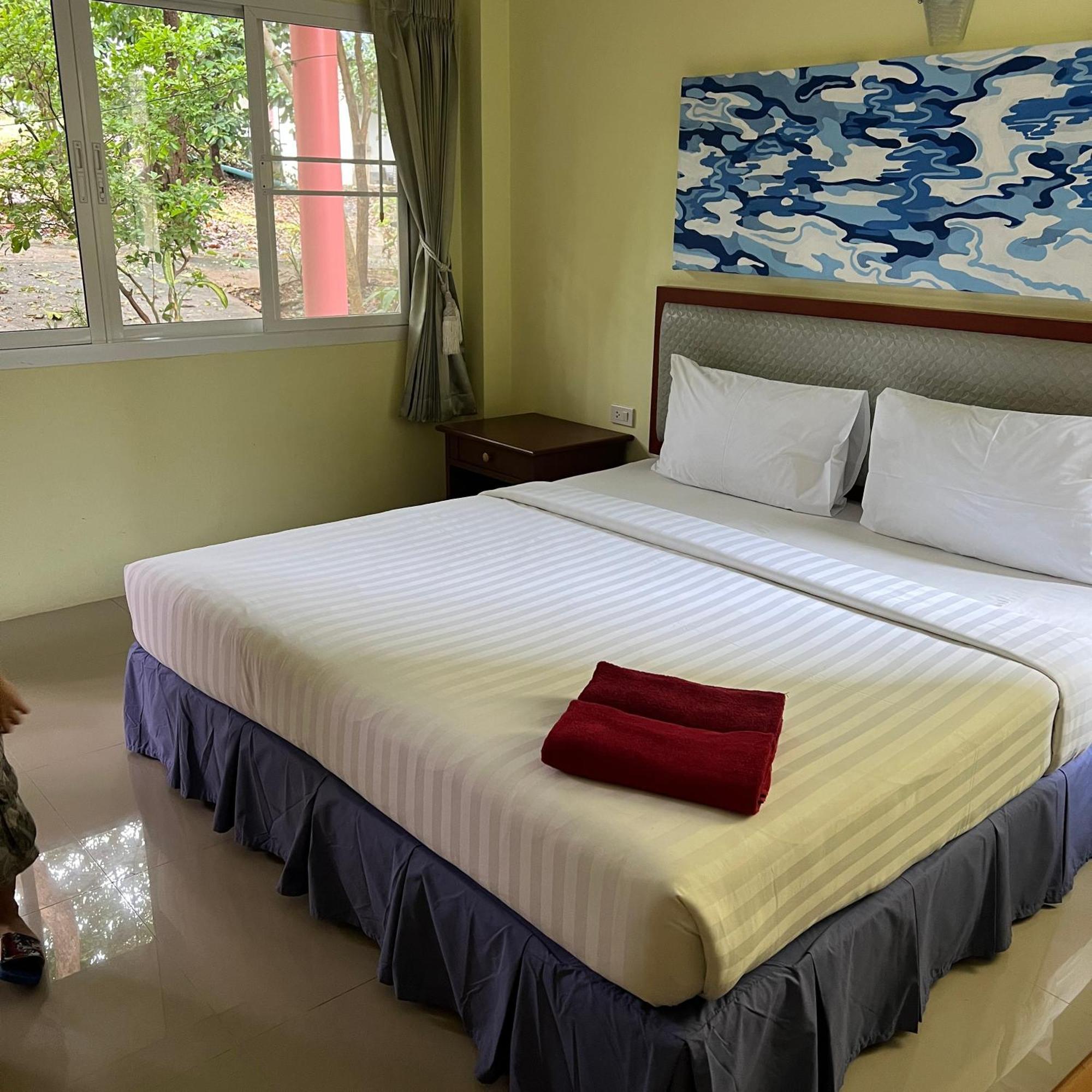 Kata Villa Merit Hill Bungalows Karon Ngoại thất bức ảnh
