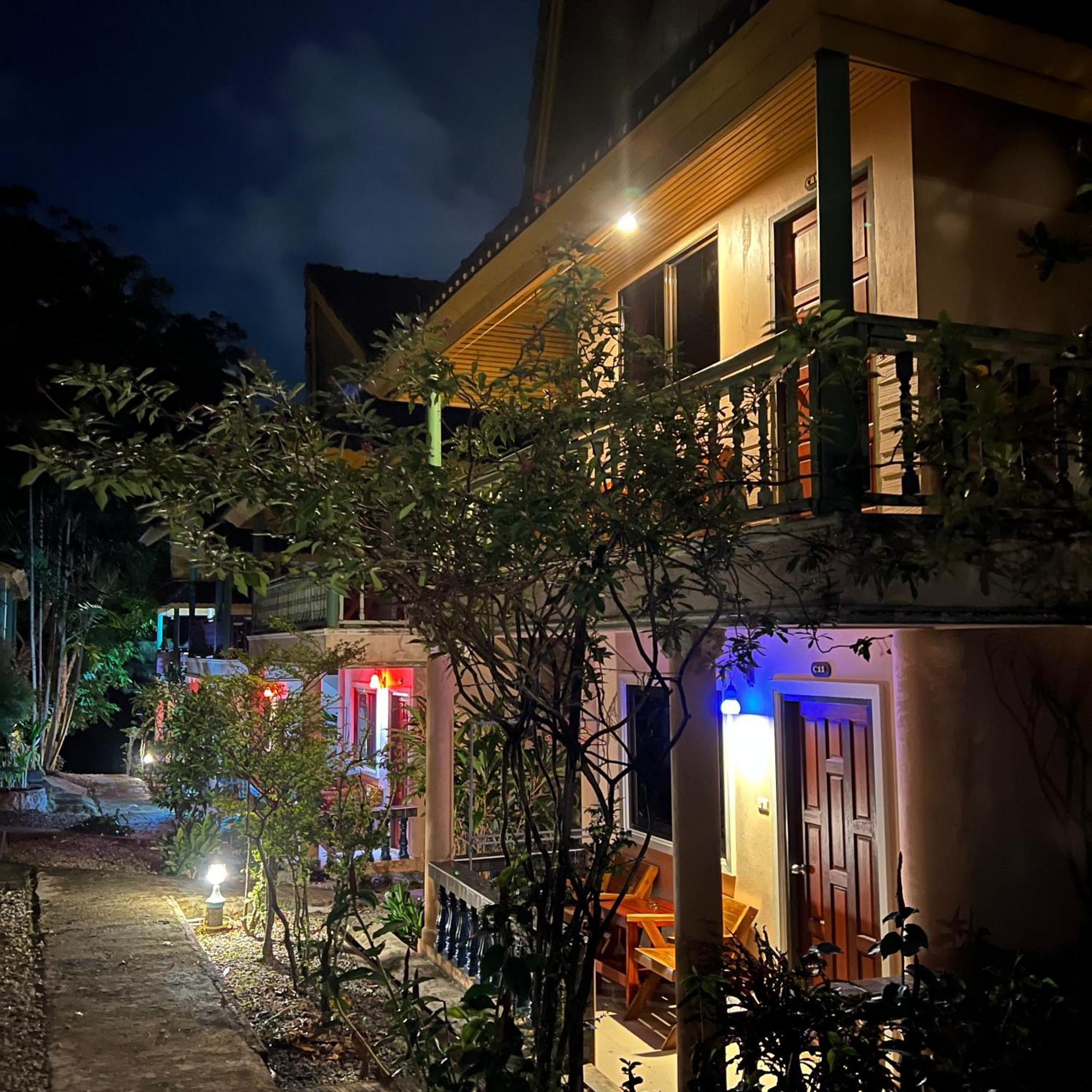 Kata Villa Merit Hill Bungalows Karon Ngoại thất bức ảnh